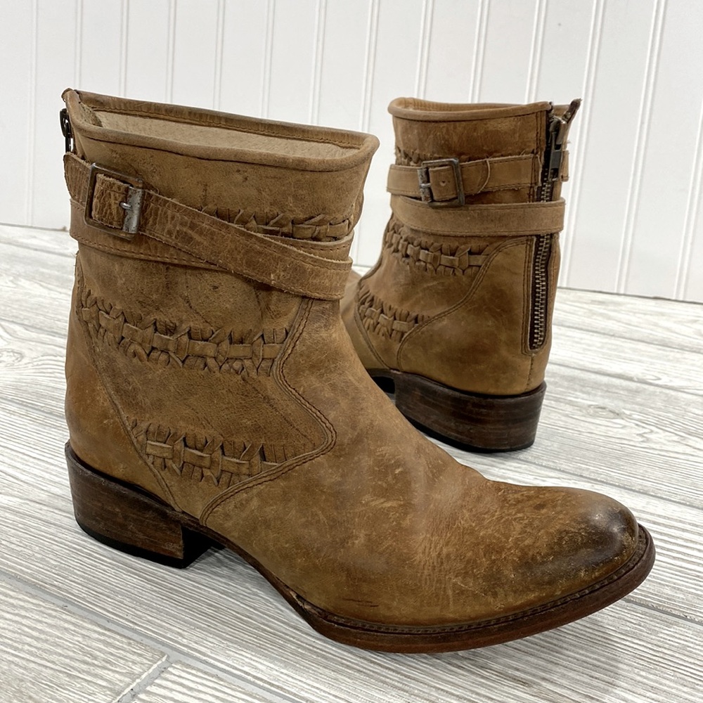 Freebird by Steven Brown Leather Home Woven Ankle Boots - sz 9